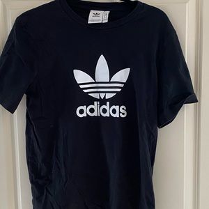 BNWOT Adidas T Shirt